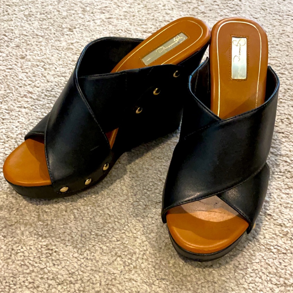 Jessica Simpson Wedge black leather size 7.5